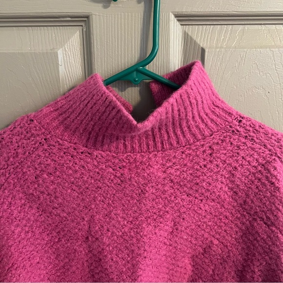 XiRENA Magenta Collar V Neck Sweater Baby Alpaca Wool Fuchsia - Picture 6 of 7